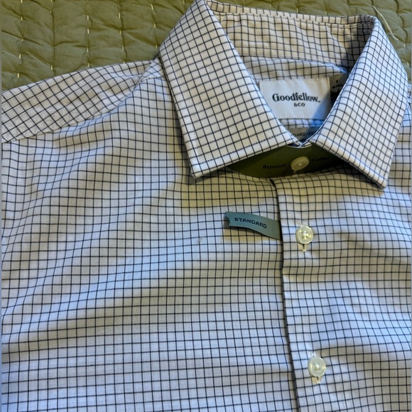 NWT Men’s Goodfellow & Co Standard Fit Button Down | Small | White & Navy Plaid - Picture 4 of 8